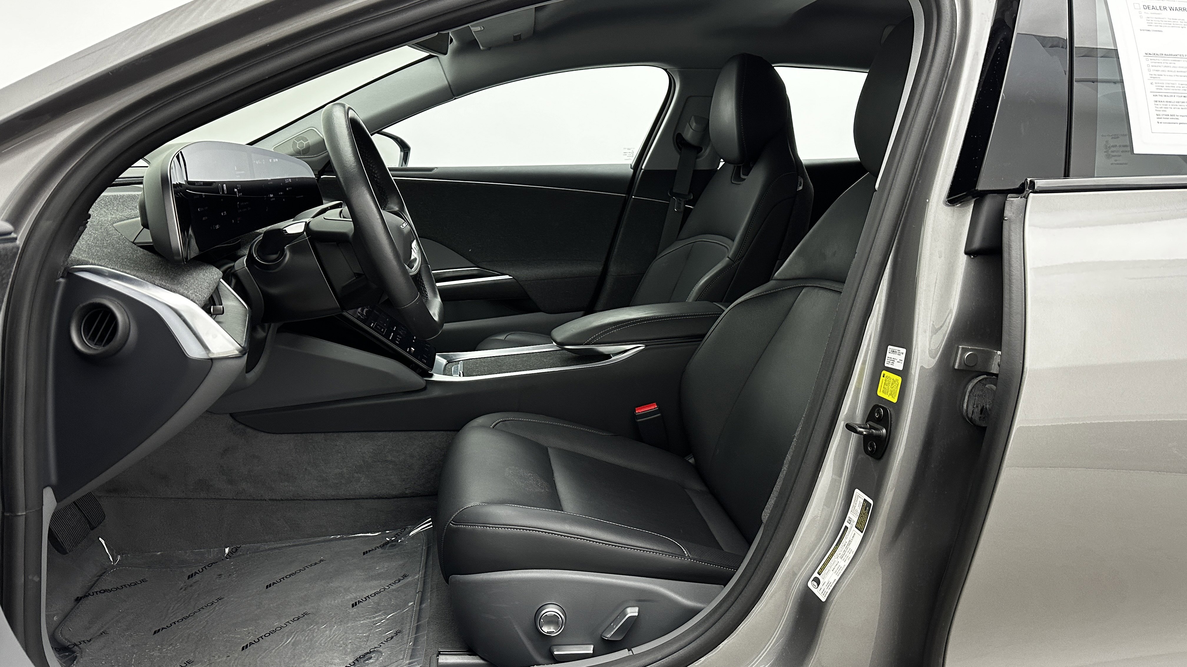 Used 2025 Lucid Air Pure image 14