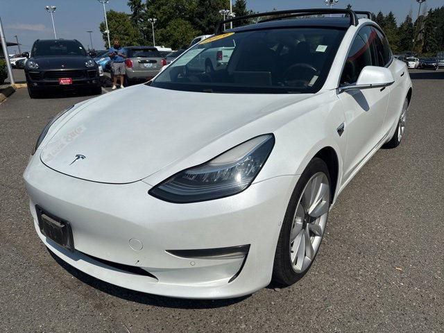 Used 2019 Tesla Model 3 Long Range image 1