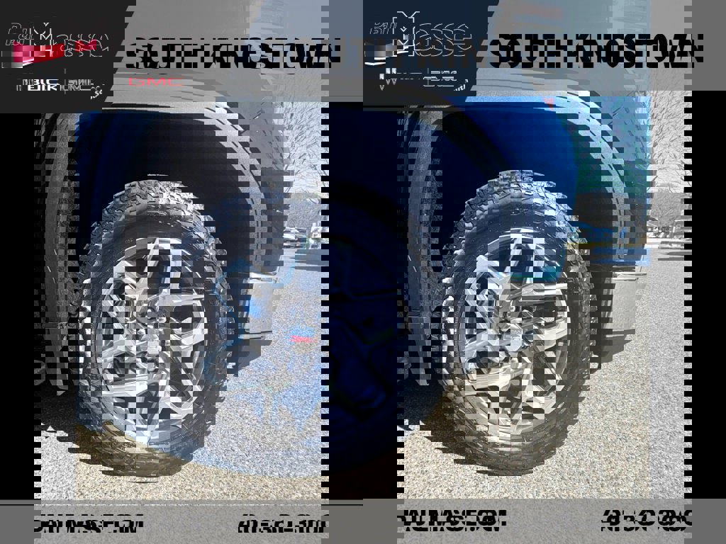 Used 2024 GMC Sierra 1500 SLT w/ SLT Premium Package image 11