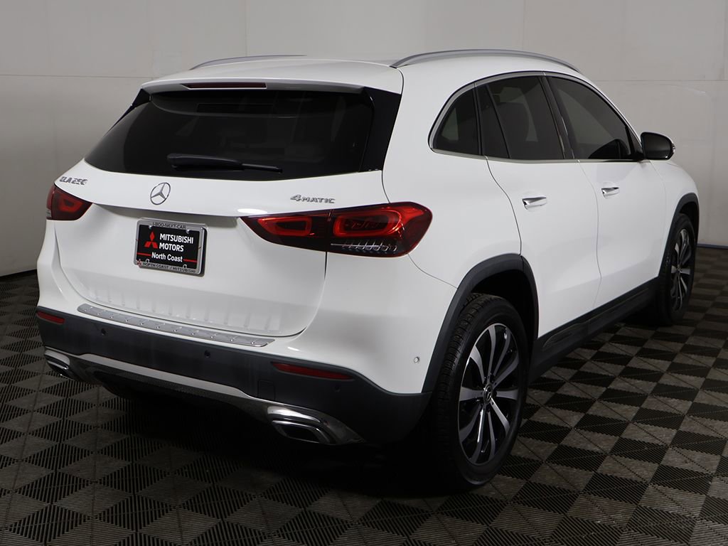 Used 2023 Mercedes-Benz GLA 250 4MATIC w/ Premium Package image 9
