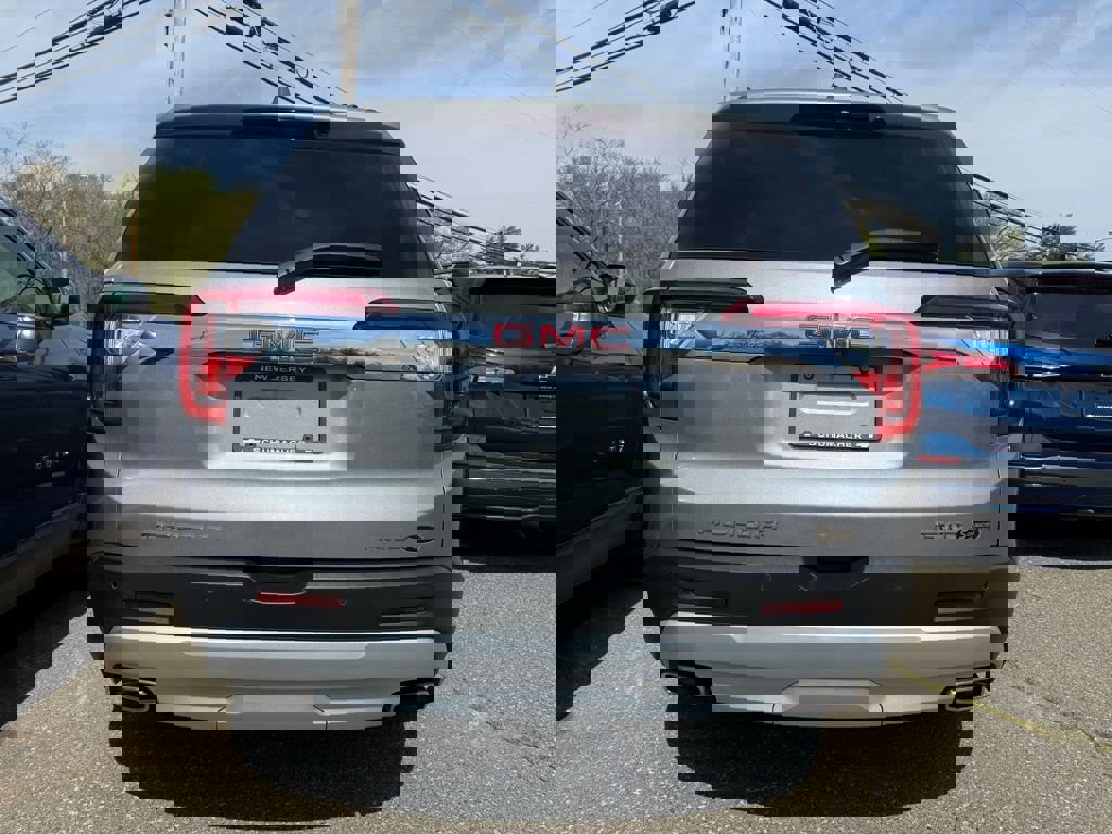 Used 2023 GMC Acadia SLT w/ Preferred Package AWD/4WD image 9