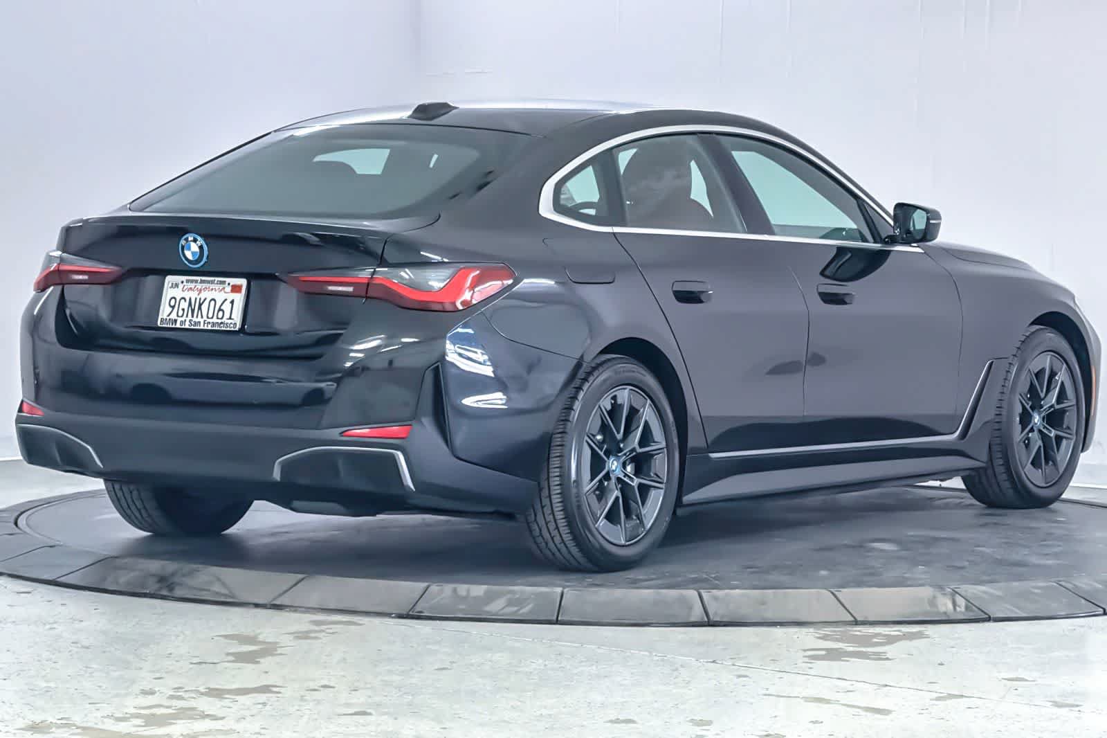 Used 2023 BMW i4 eDrive35 RWD image 2
