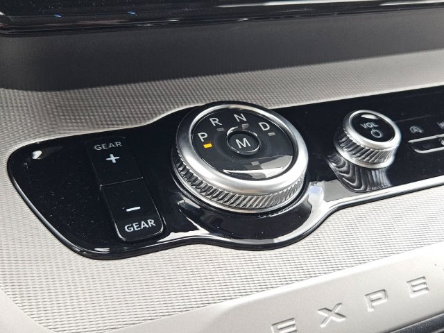 New 2026 Ford Expedition Active RWD image 23