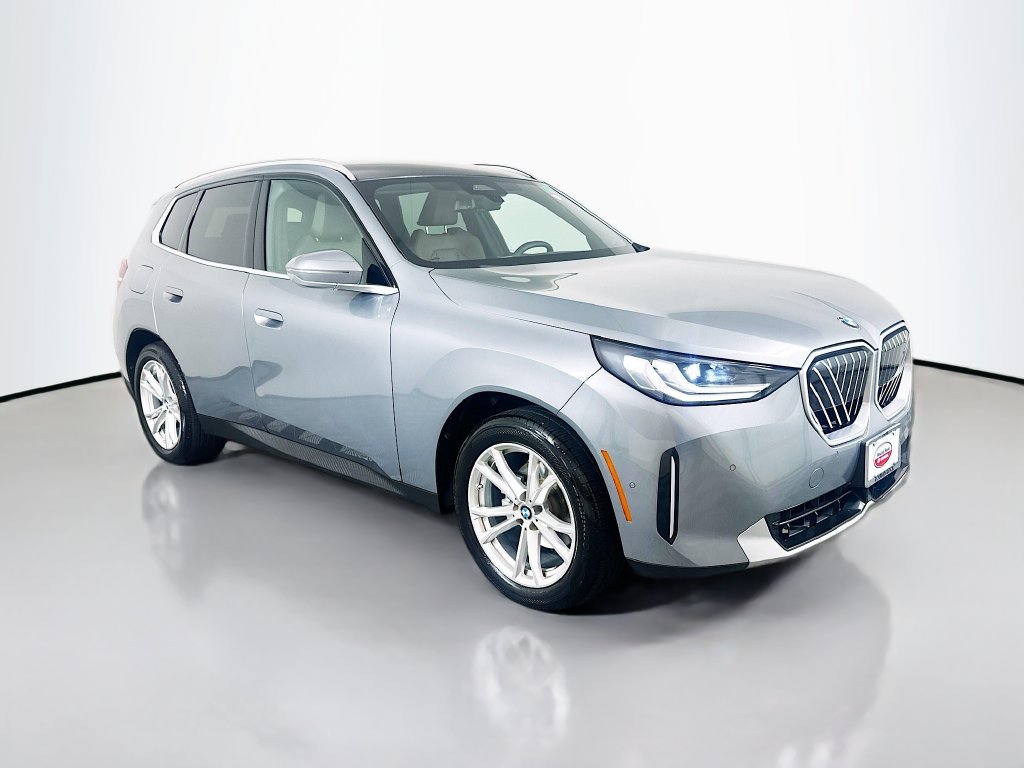 Used 2025 BMW X3 xDrive30i w/ Convenience Package AWD/4WD image 3