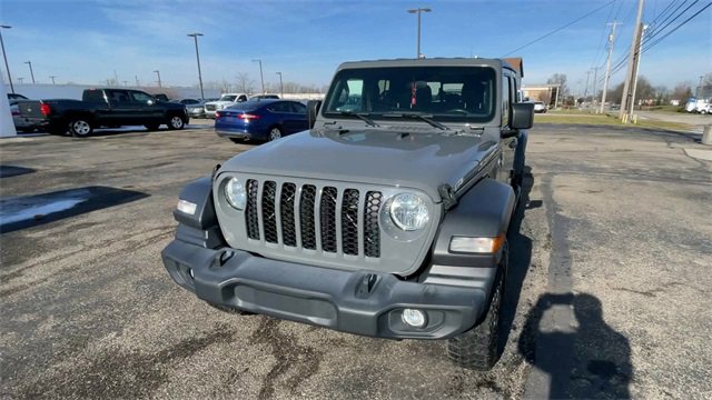 Used 2020 Jeep Gladiator Sport w/ Quick Order Package 24S image 5