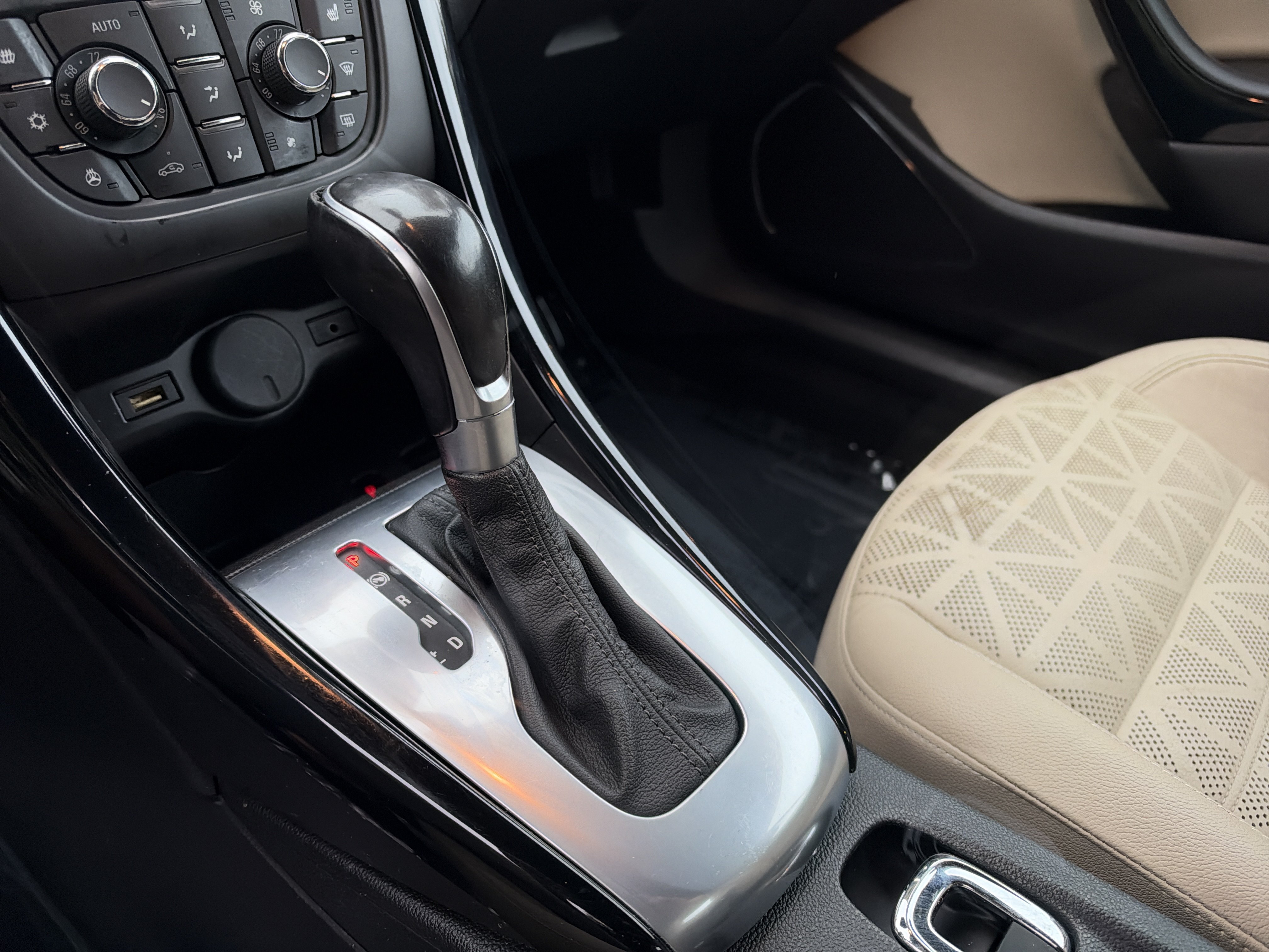 Used 2016 Buick Cascada Premium FWD image 5
