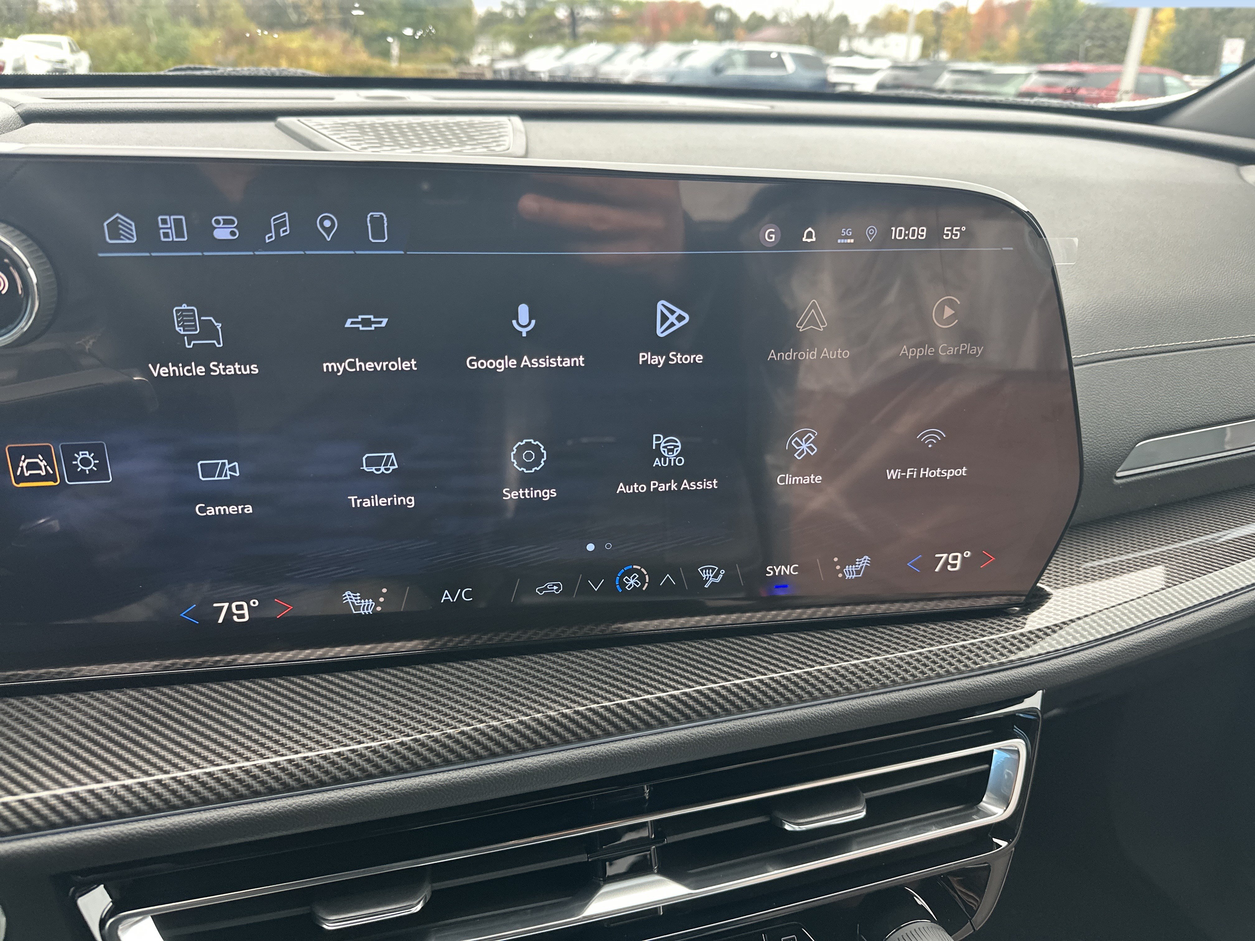 New 2027 Chevrolet Traverse Z71 w/ Enhanced Driving Package AWD/4WD image 13