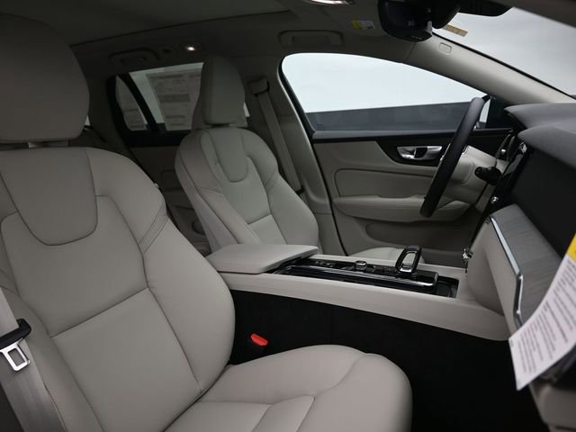 New 2026 Volvo V60 B5 Cross Country Plus w/ Protection Package Premier image 34