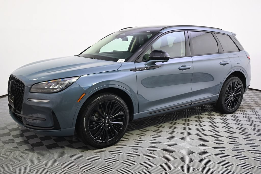 Used 2026 Lincoln Corsair Premiere AWD/4WD image 2