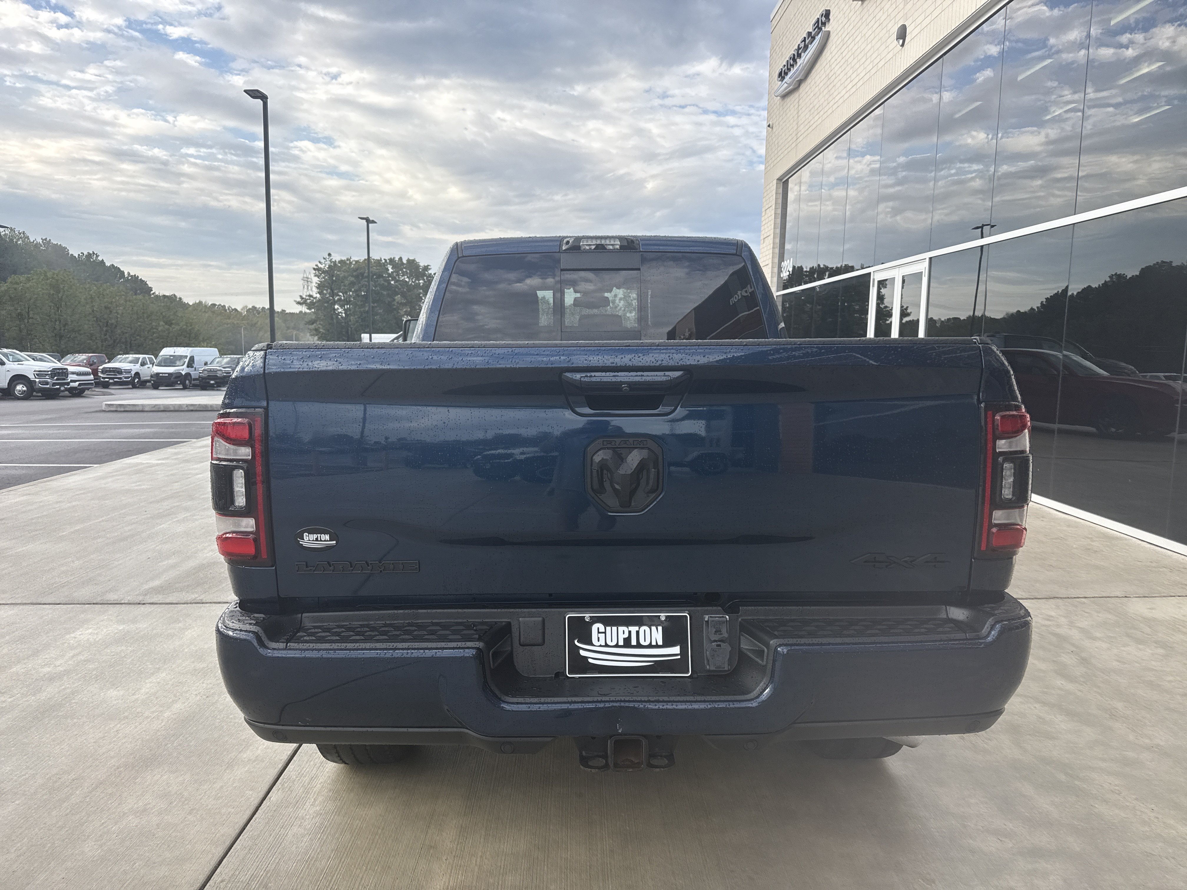 Used 2023 RAM 2500 Laramie w/ Night Edition AWD/4WD image 4