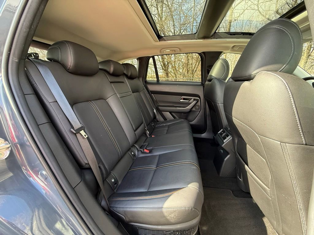 Used 2025 MAZDA CX-50 AWD 2.5 Hybrid w/ Premium Pkg image 36