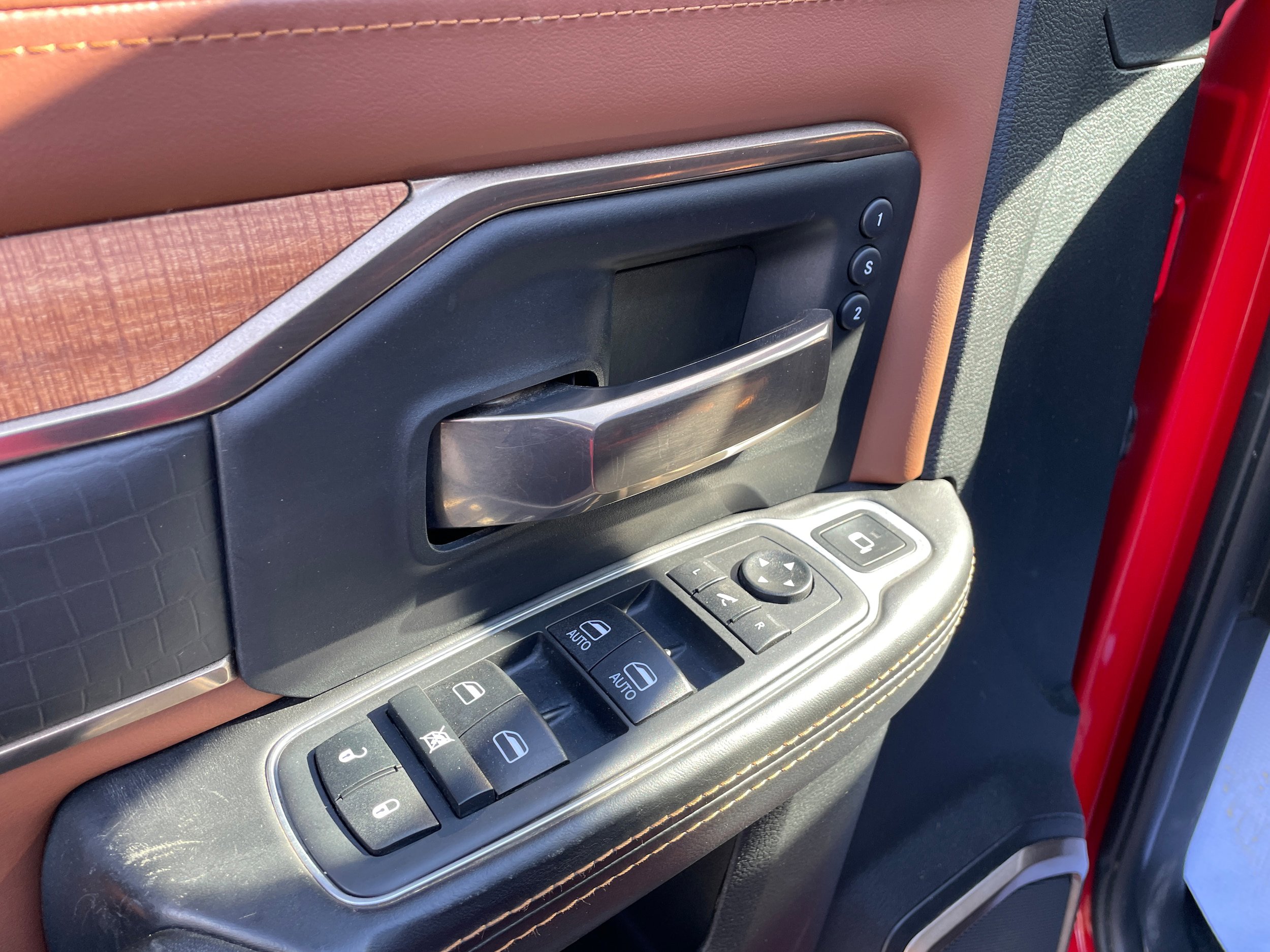 Used 2021 RAM 3500 Limited AWD/4WD image 14