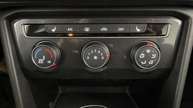 Used 2021 Volkswagen Tiguan SE R-Line image 40