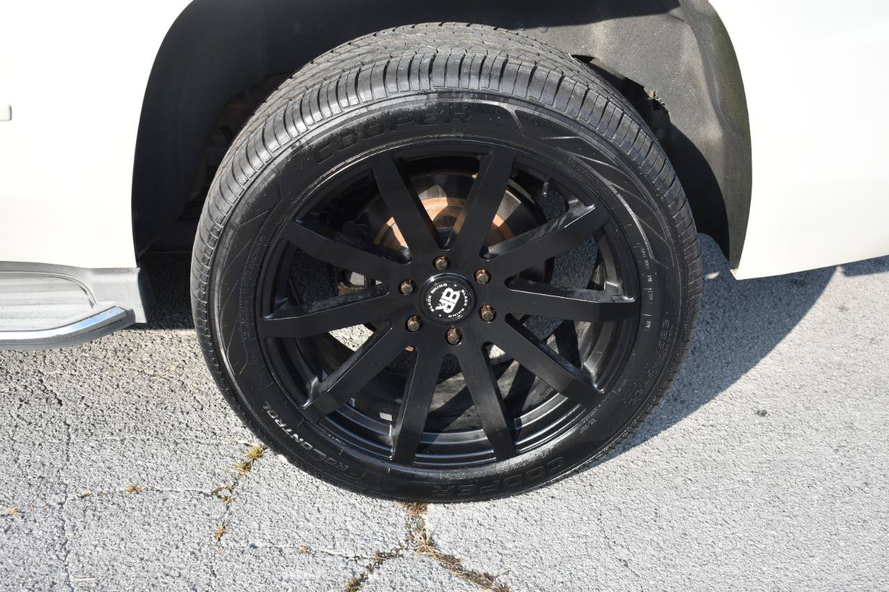 Used 2015 Chevrolet Tahoe LTZ RWD image 35