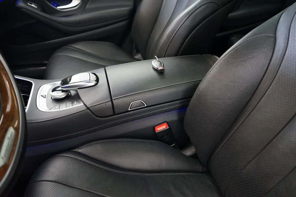 Used 2015 Mercedes-Benz S 550 4MATIC Sedan image 29