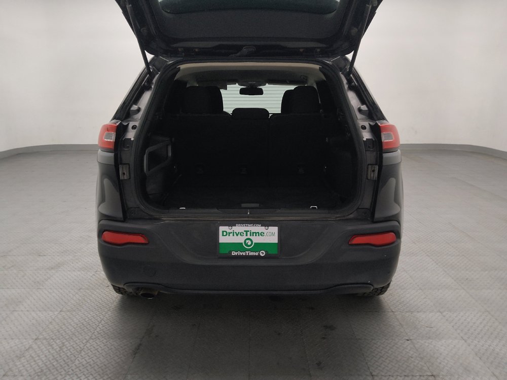 Used 2016 Jeep Cherokee Sport FWD image 29