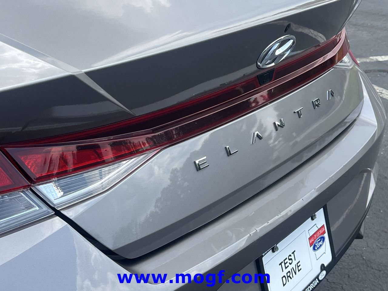 Used 2022 Hyundai Elantra SEL FWD image 28