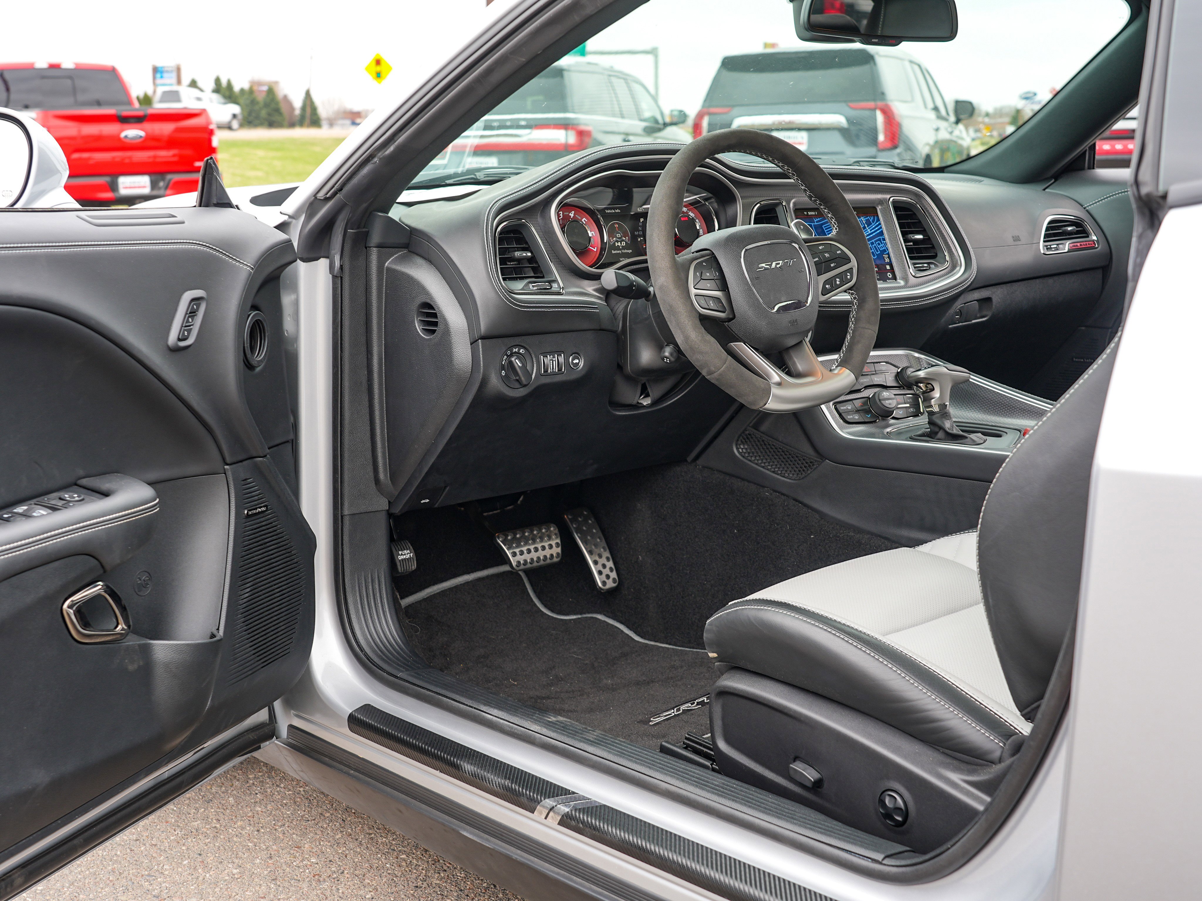 Used 2023 Dodge Challenger SRT Hellcat RWD image 16
