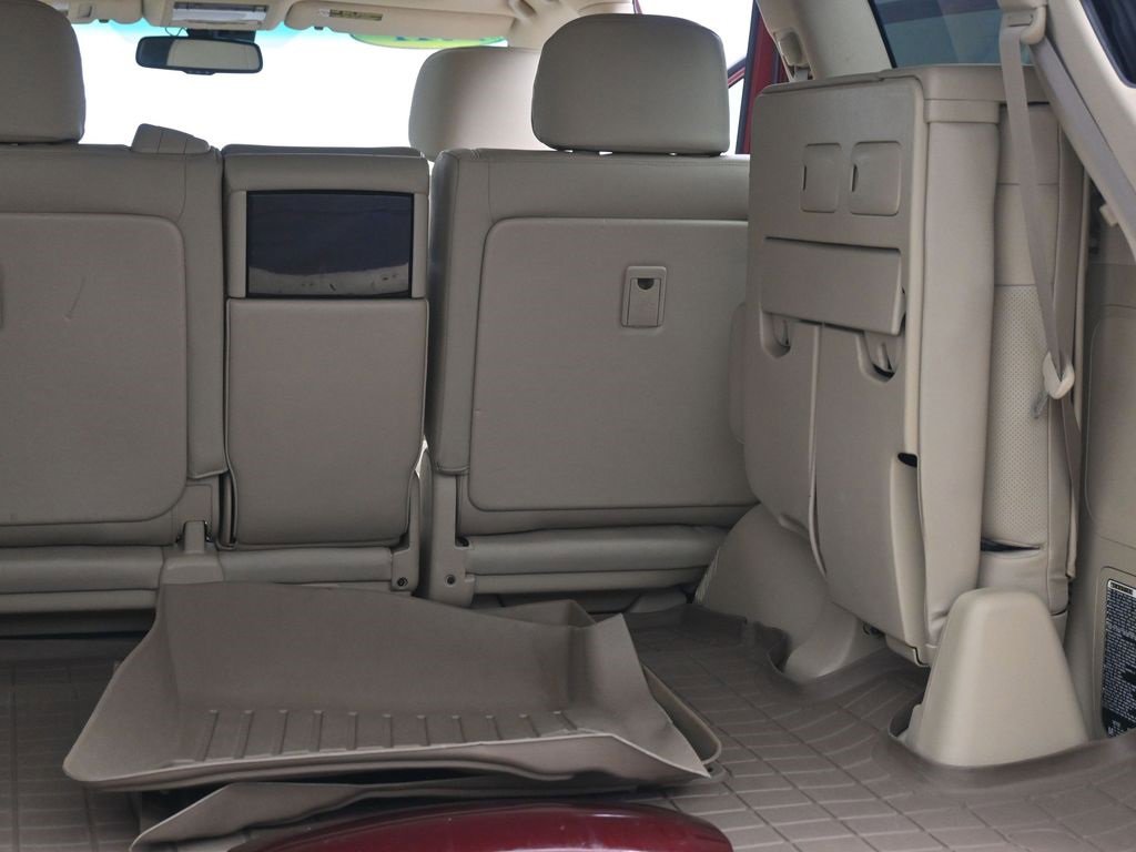 Used 2011 Lexus LX 570 4WD image 13