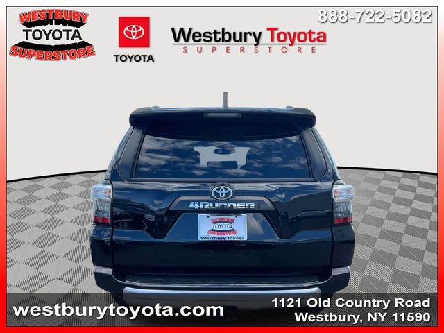 Certified 2024 Toyota 4Runner TRD Off-Road Premium AWD/4WD image 11