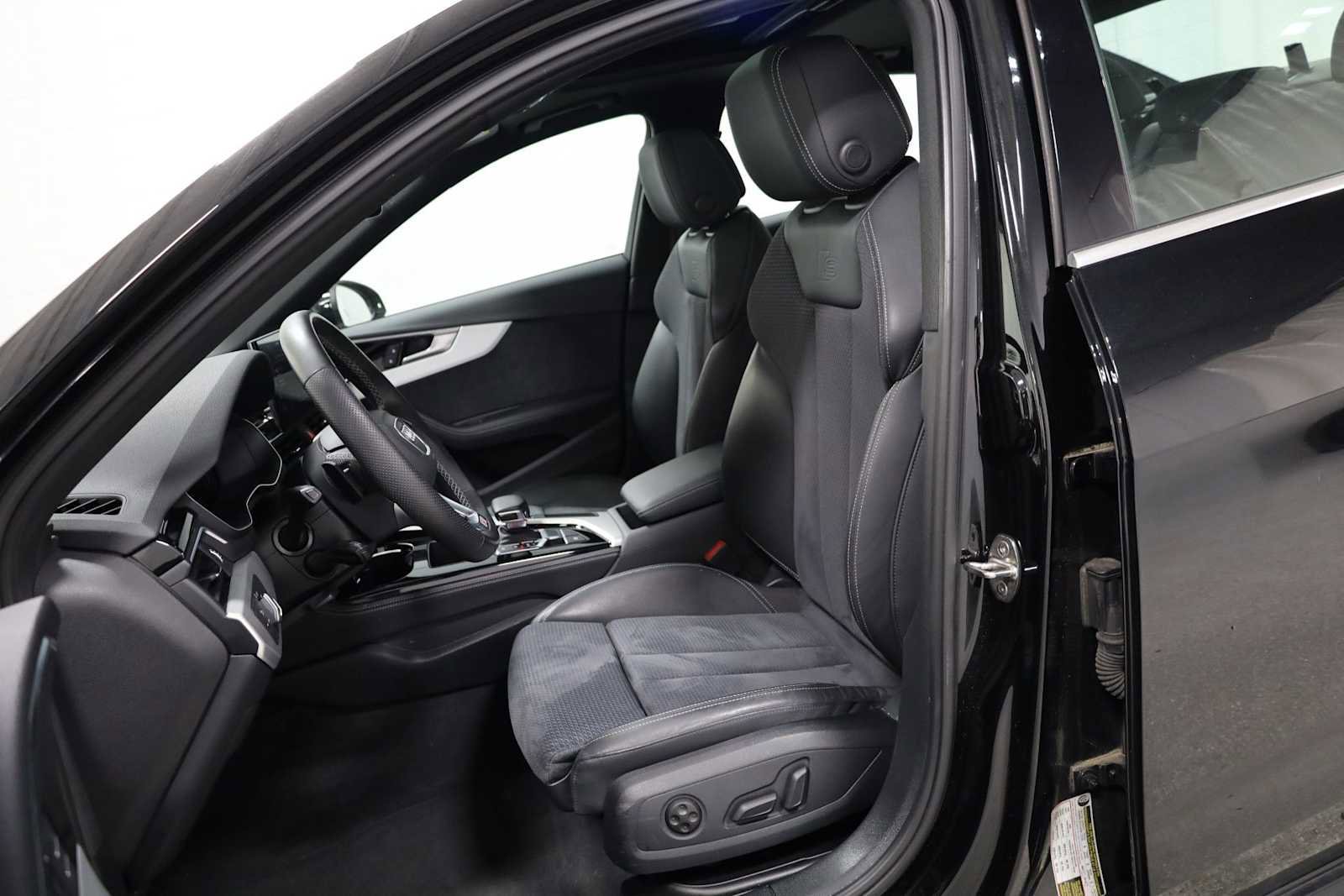 Used 2022 Audi A4 2.0T Premium Plus w/ Premium Plus Package image 5