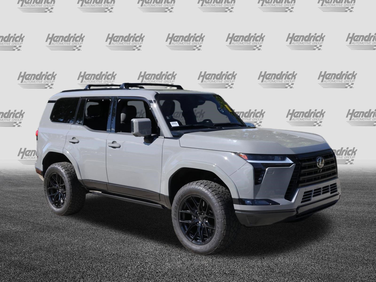 Used 2024 Lexus GX 550 w/ Accessory Package (2T) AWD/4WD image 2