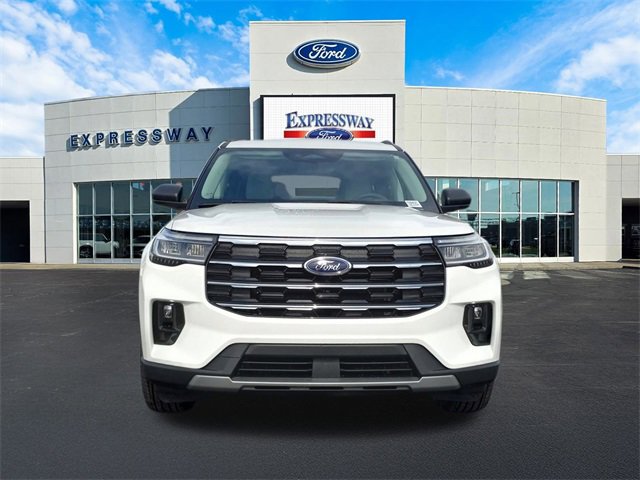 New 2026 Ford Explorer Active image 3