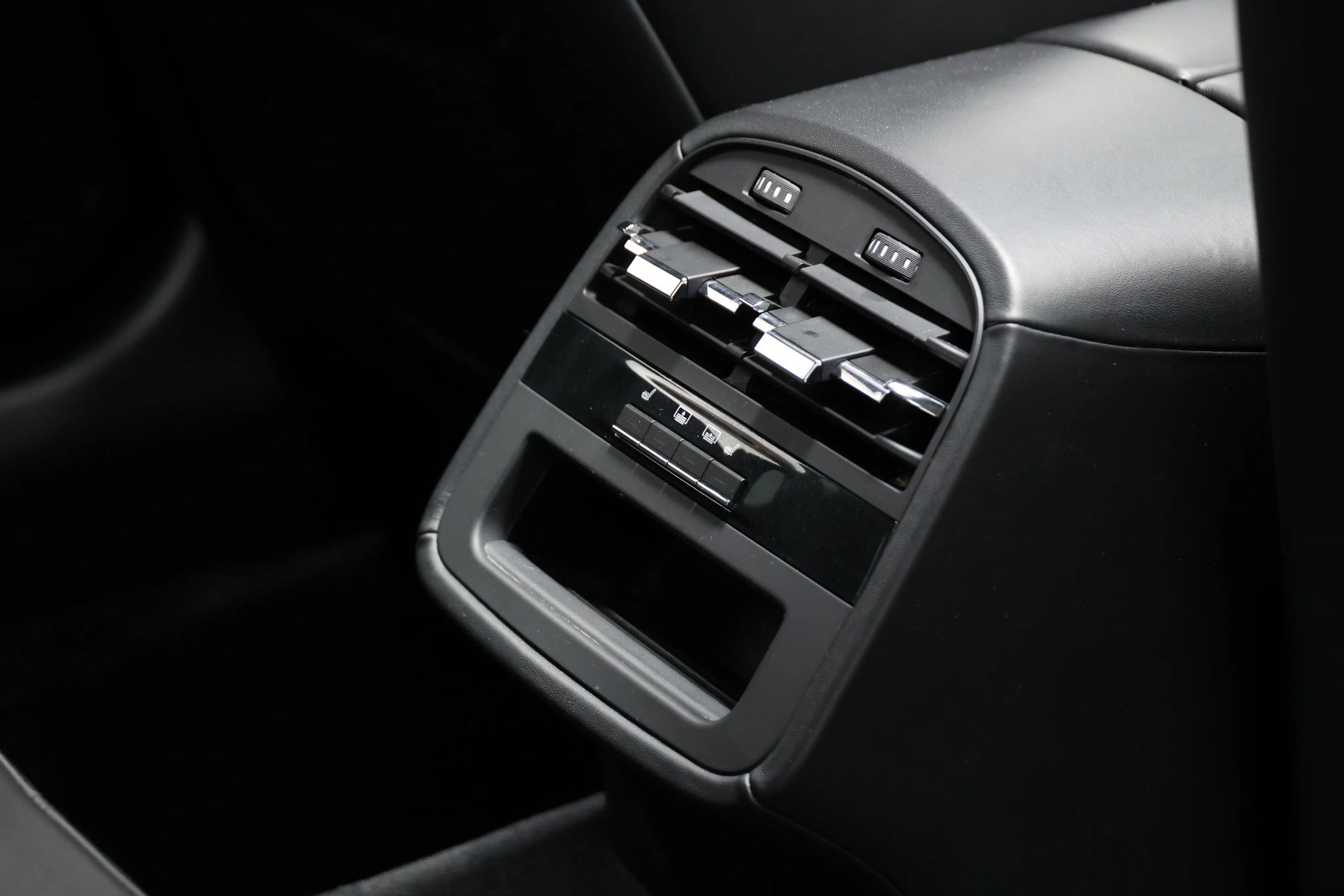 Used 2022 Maserati Quattroporte Trofeo image 81