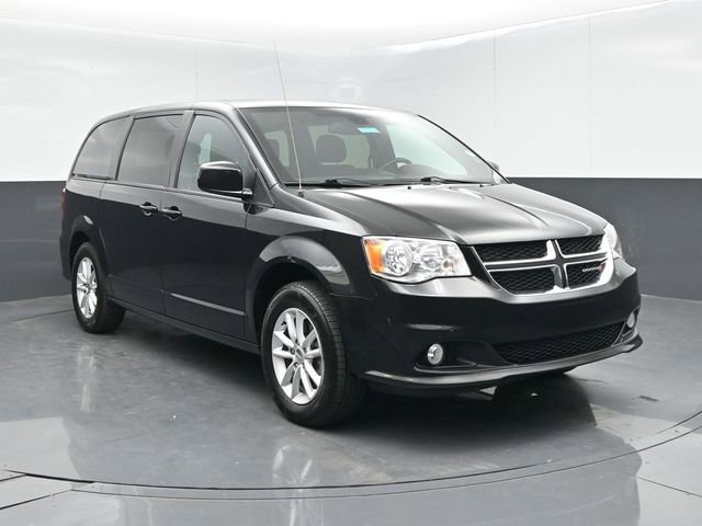 Used 2020 Dodge Grand Caravan SE FWD image 2