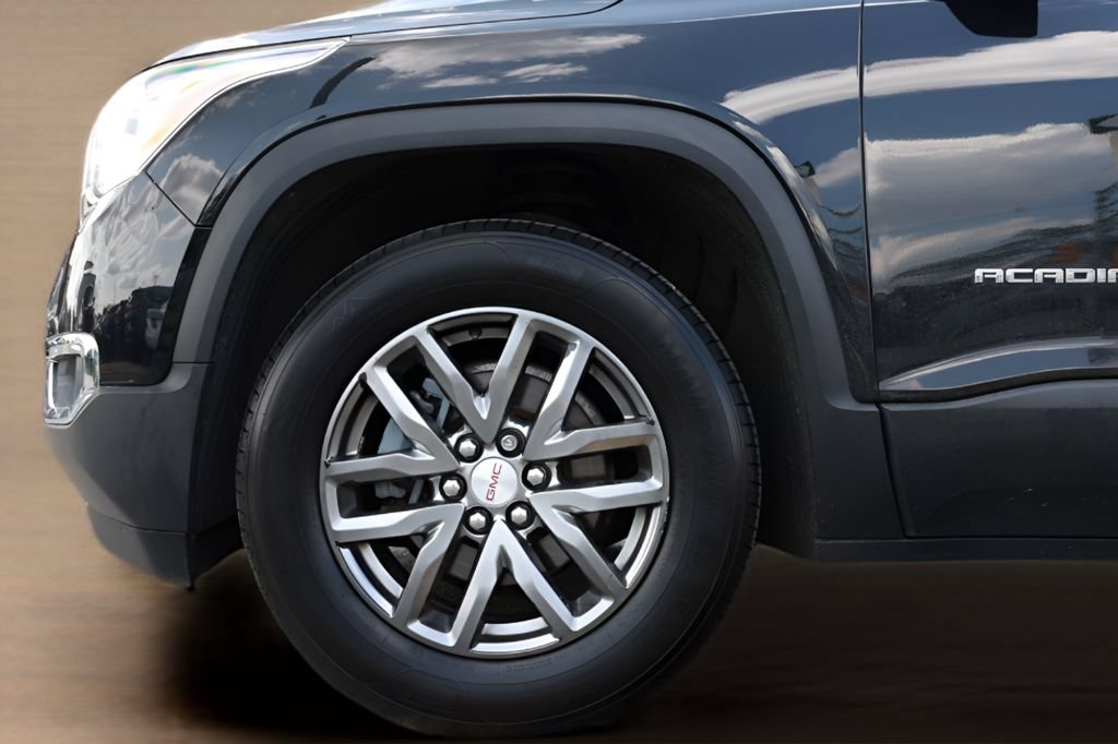 Used 2017 GMC Acadia SLT AWD/4WD image 15