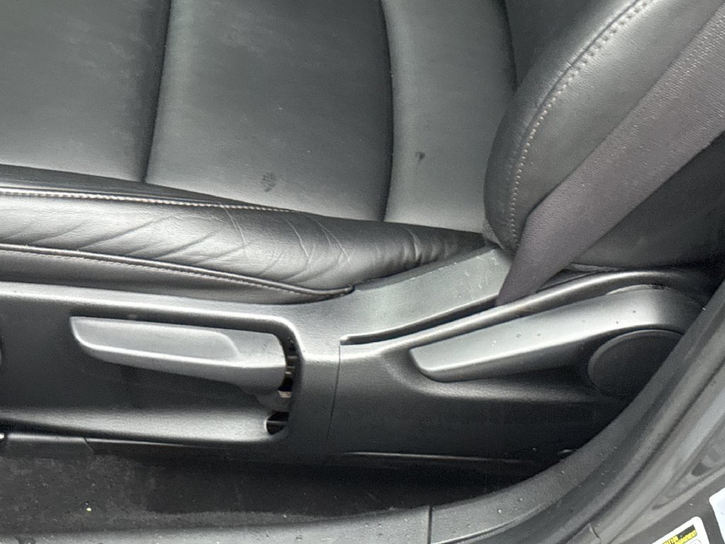 Used 2021 MAZDA MAZDA3 s FWD image 14