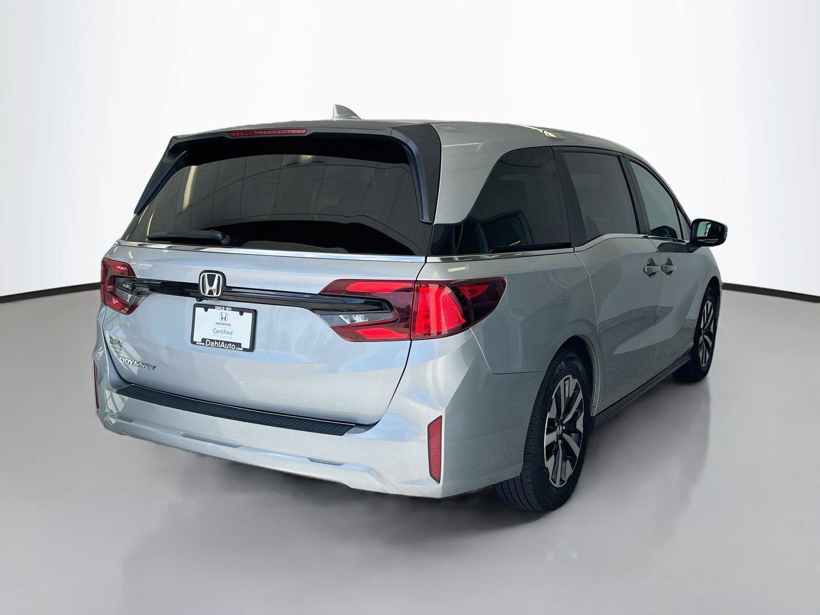 Certified 2025 Honda Odyssey EX-L image 13