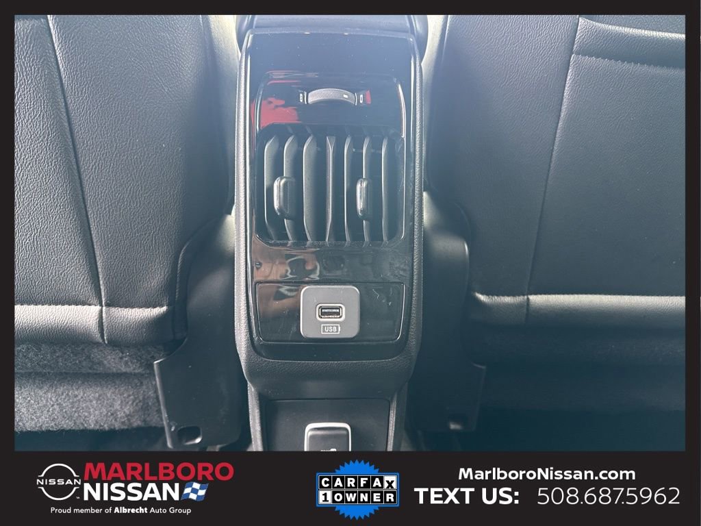 Used 2024 Jeep Compass Limited image 18