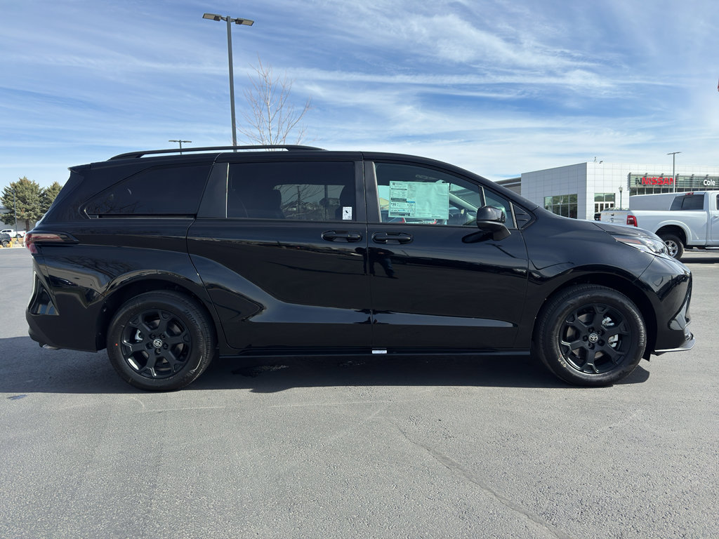New 2026 Toyota Sienna XLE Woodland Edition image 2