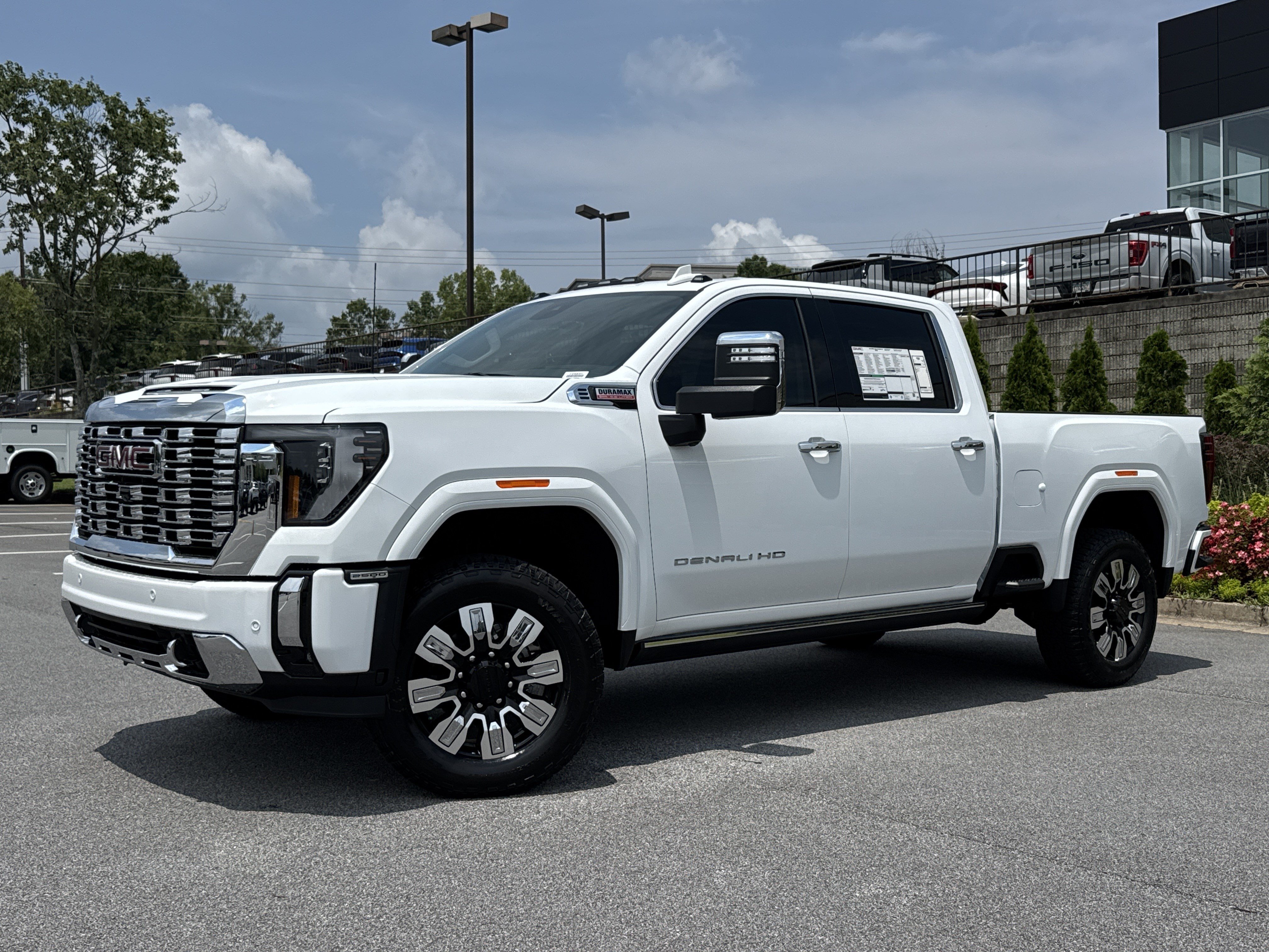 New 2026 GMC Sierra 2500 Denali w/ Denali Reserve Package AWD/4WD image 5