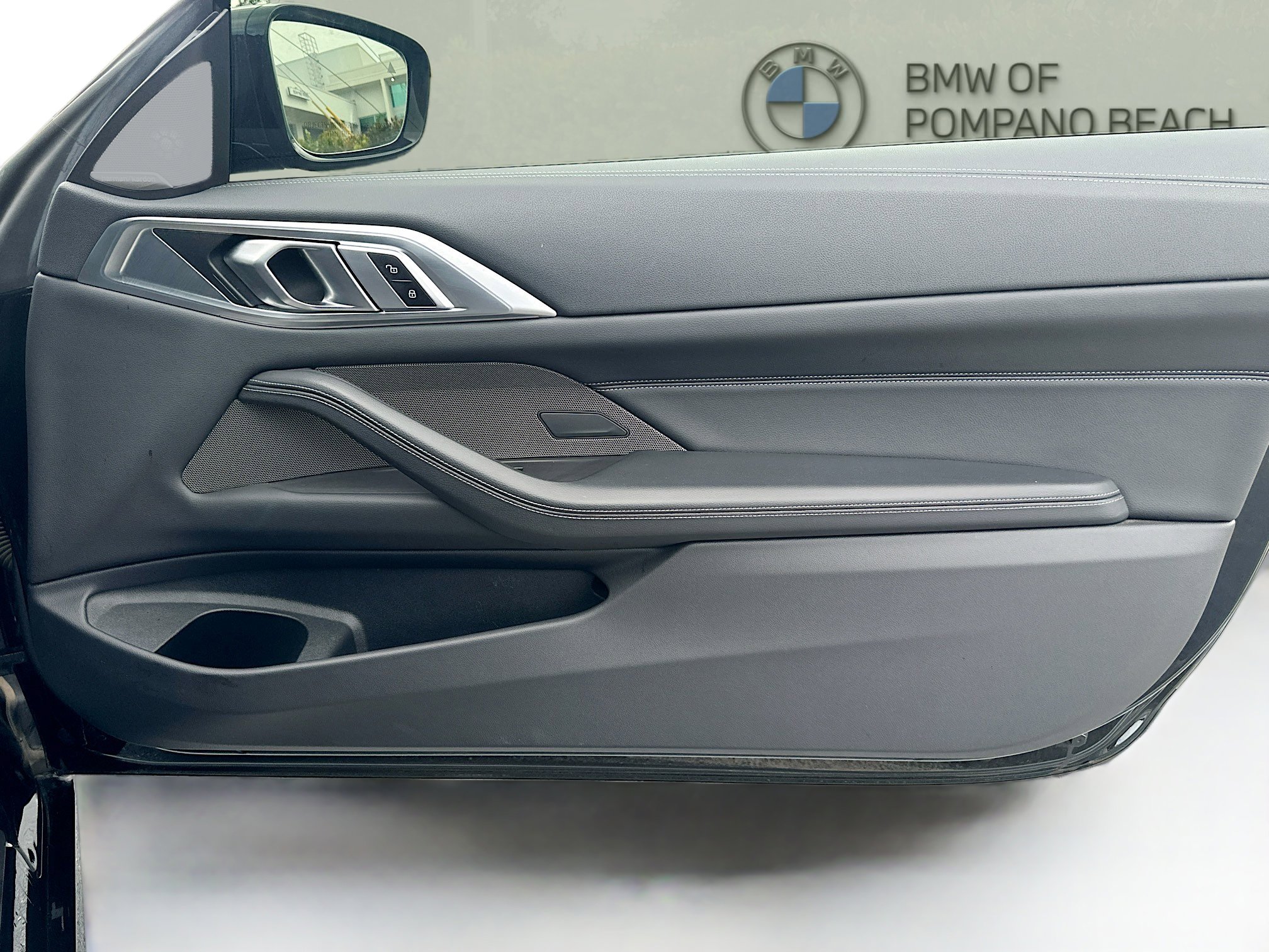 Used 2023 BMW 430i Convertible w/ M Sport Package RWD image 26
