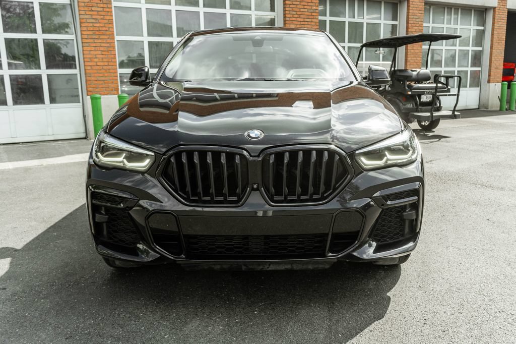 Used 2022 BMW X6 xDrive40i AWD/4WD image 32