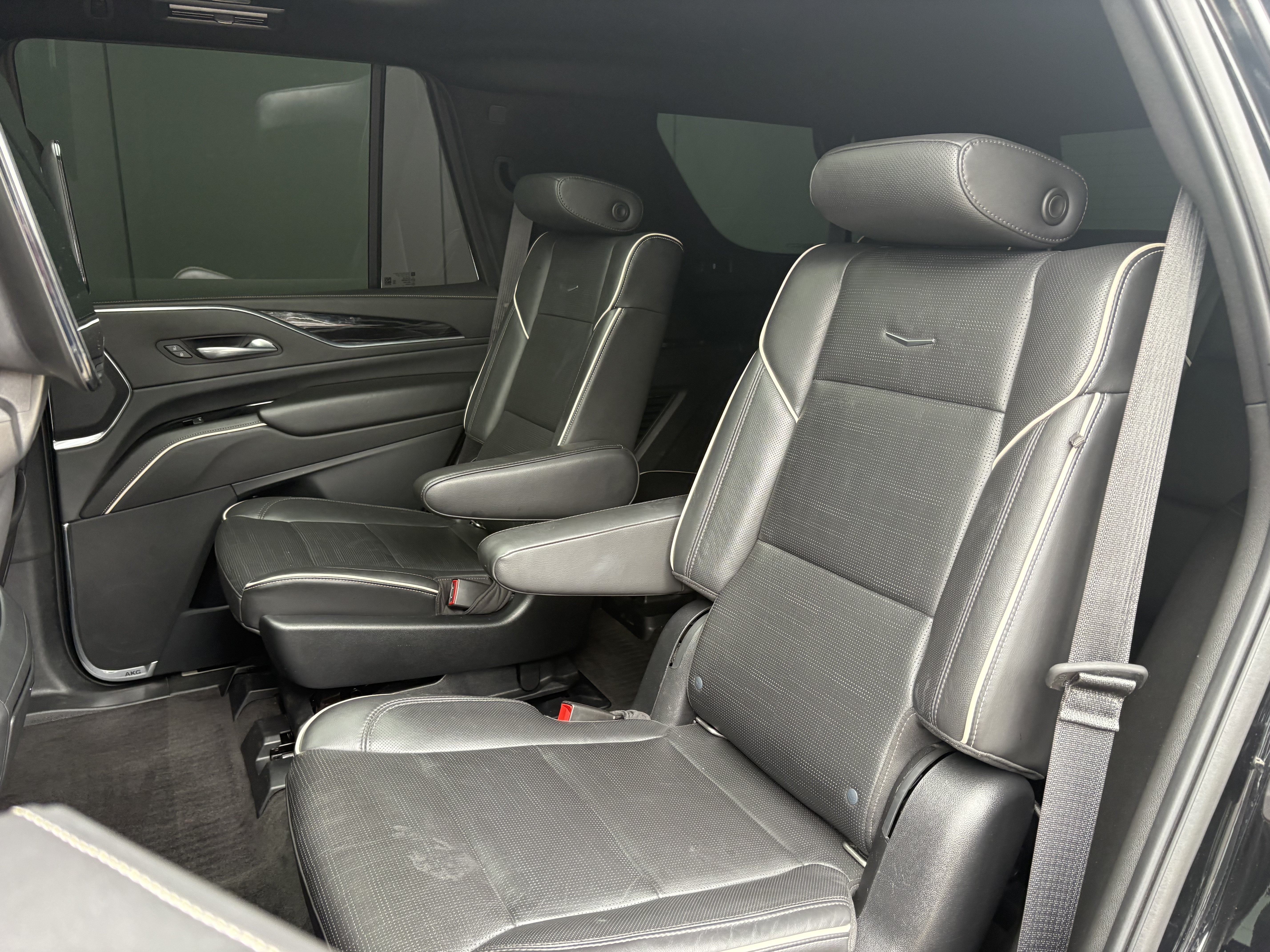 Used 2021 Cadillac Escalade Sport w/ Driver Assist Tech Package AWD/4WD image 13