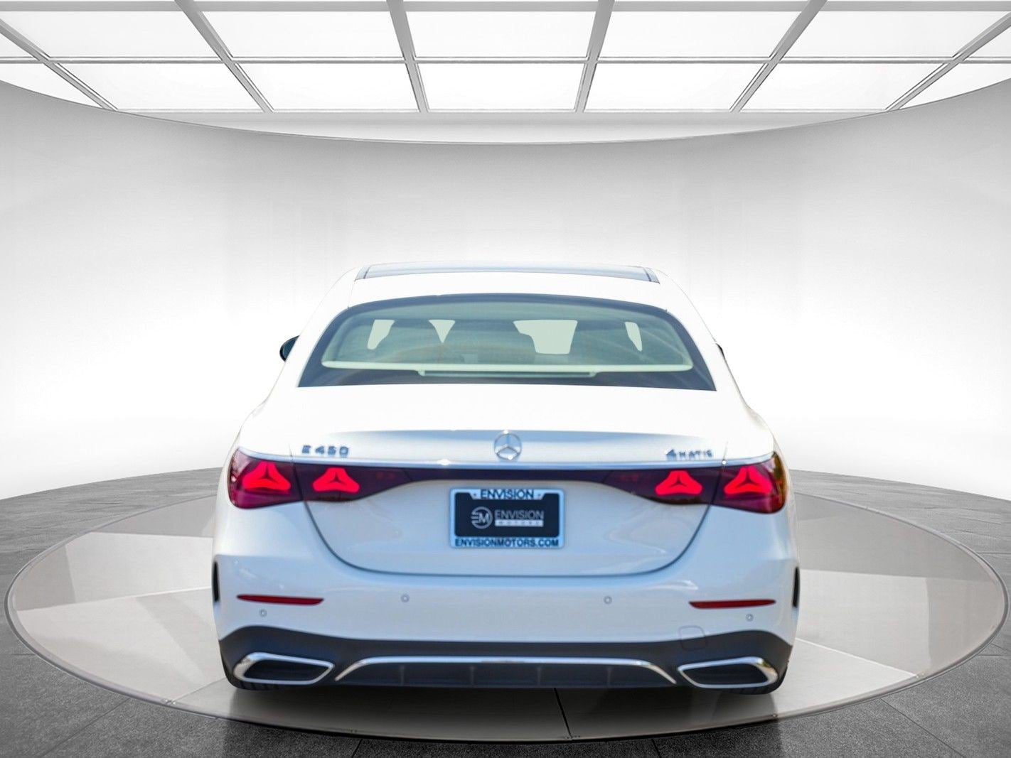 New 2026 Mercedes-Benz E 450 4MATIC Sedan image 3