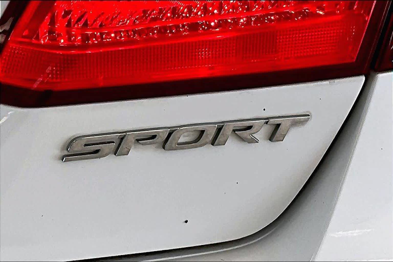 Used 2015 Honda Accord Sport image 9