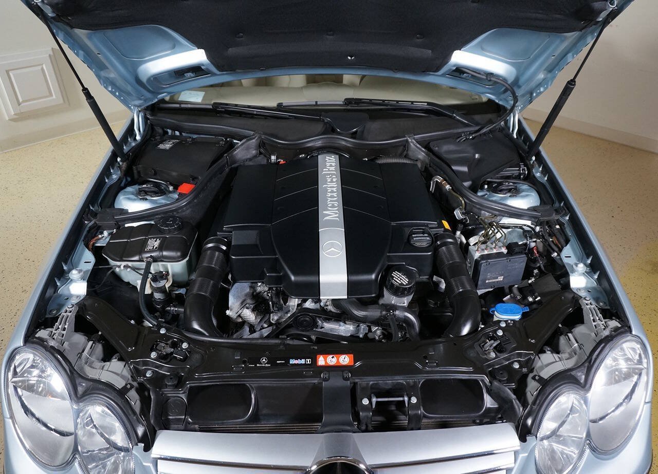 Used 2005 Mercedes-Benz CLK 320 Cabriolet image 37