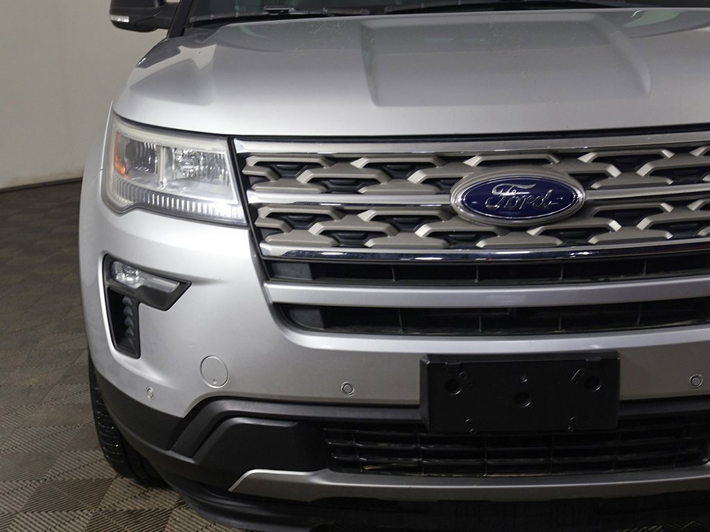 Used 2018 Ford Explorer XLT w/ Equipment Group 202A image 12