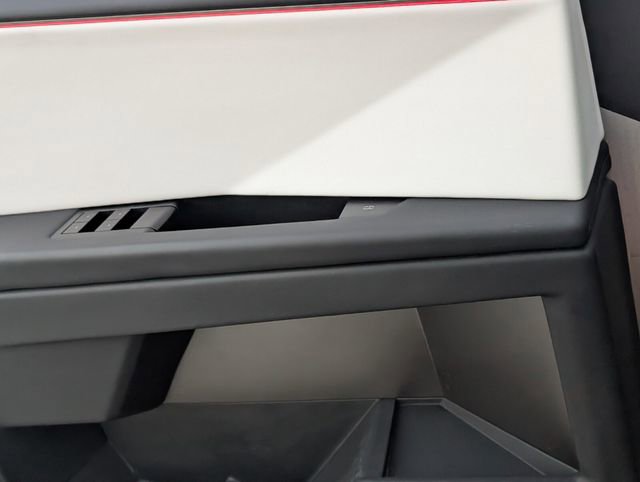 Used 2024 Tesla Cybertruck AWD Crew Cab image 25