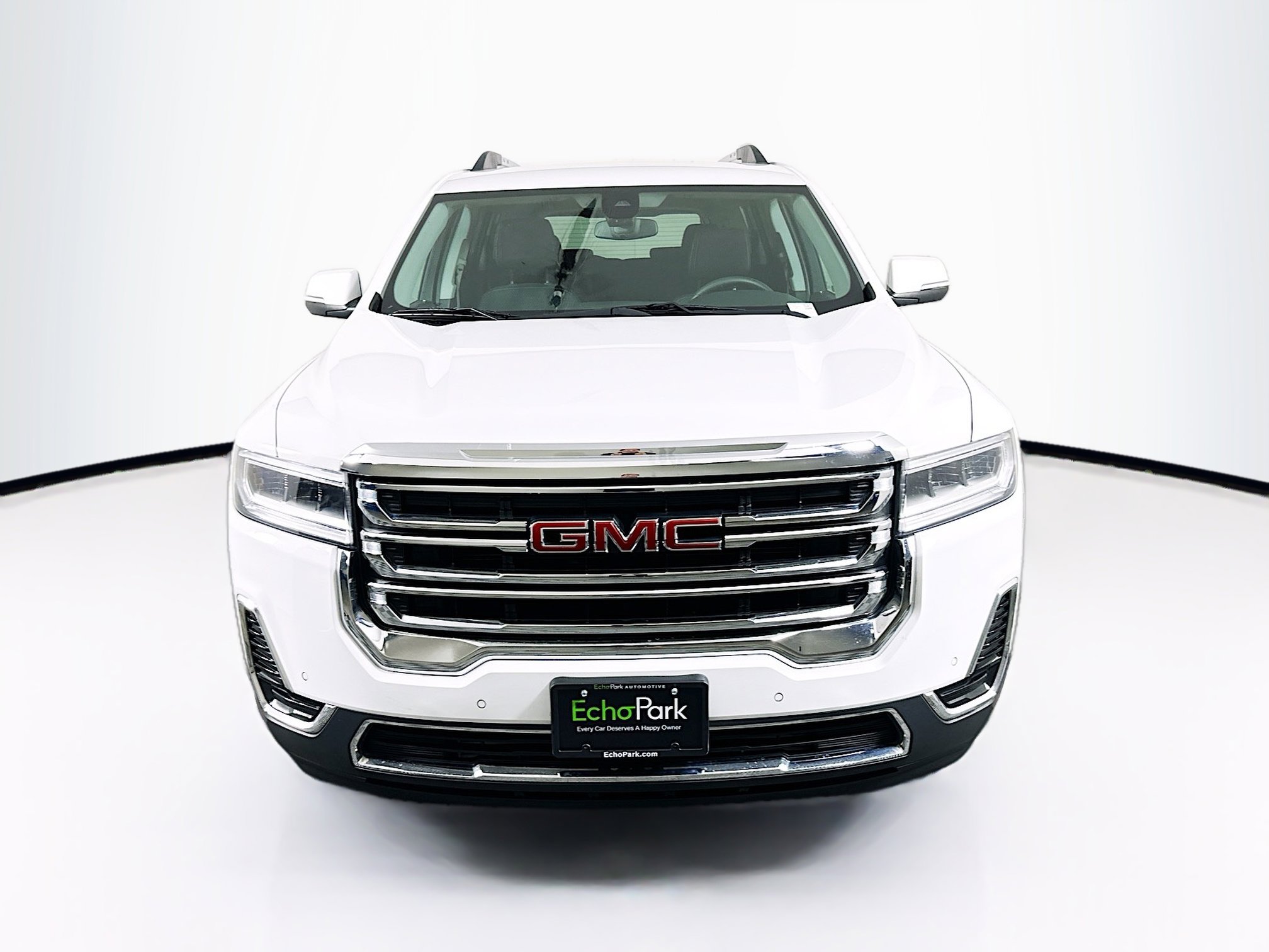 Used 2023 GMC Acadia SLE w/ Driver Convenience Package image 2