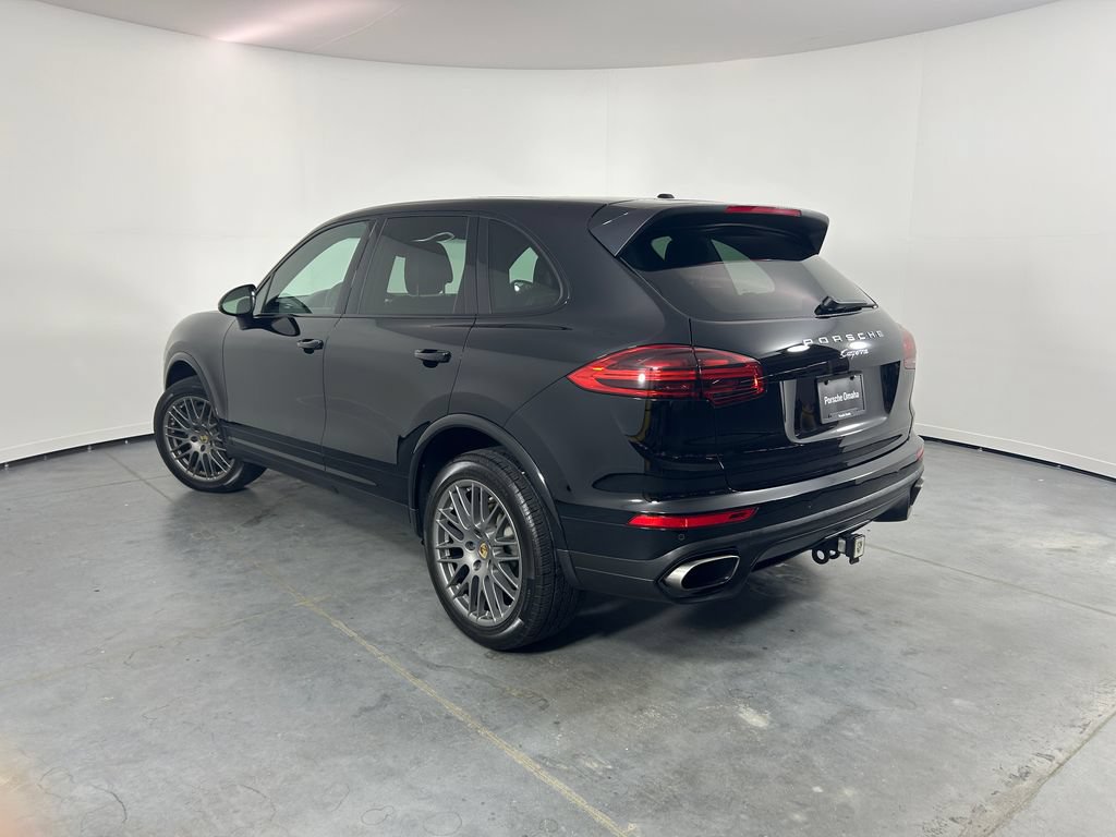 Used 2017 Porsche Cayenne Platinum Edition AWD/4WD image 3