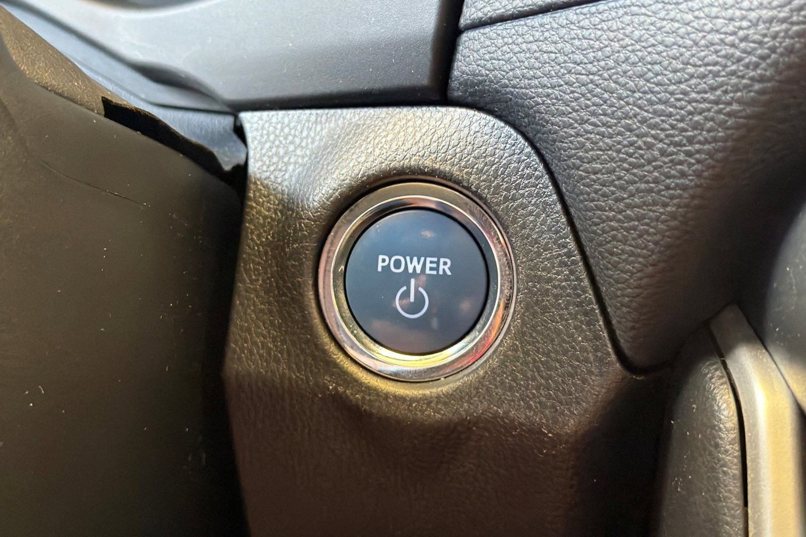 Used 2019 Toyota RAV4 Limited AWD/4WD image 26