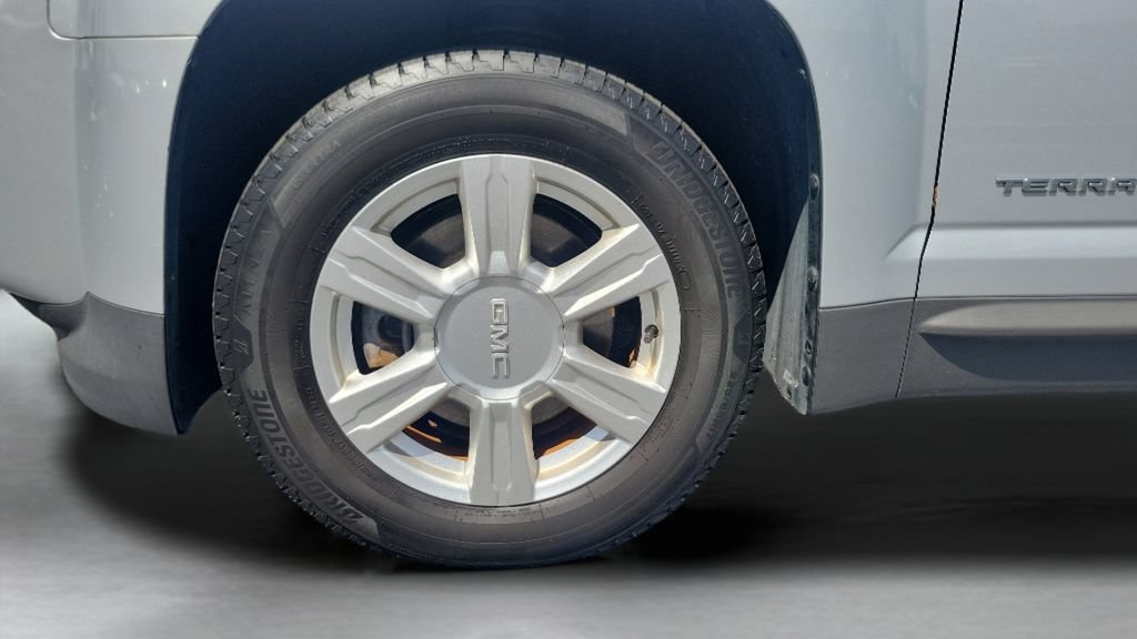 Used 2015 GMC Terrain SLE FWD image 25