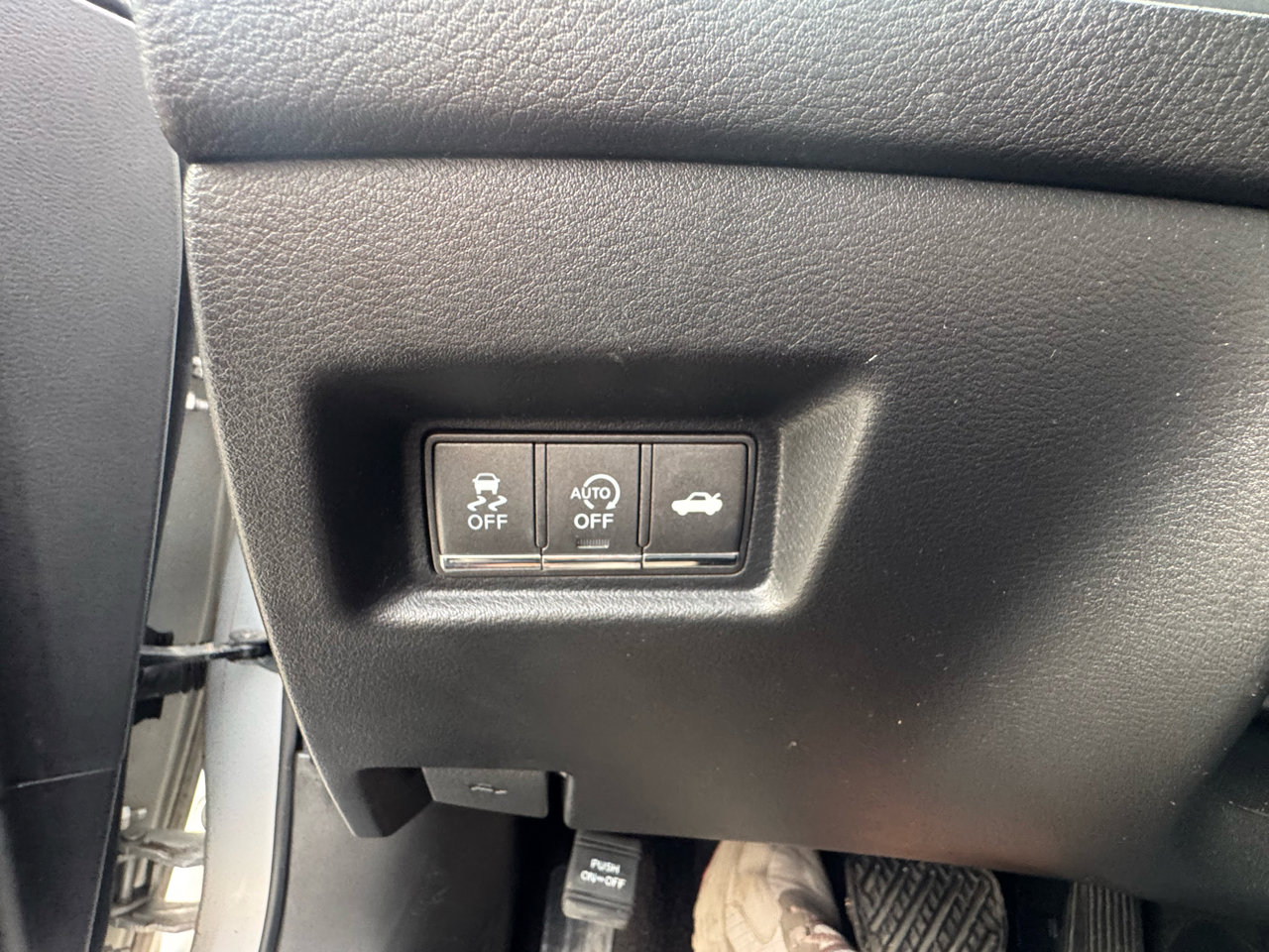 Used 2016 INFINITI Q50 Premium image 19