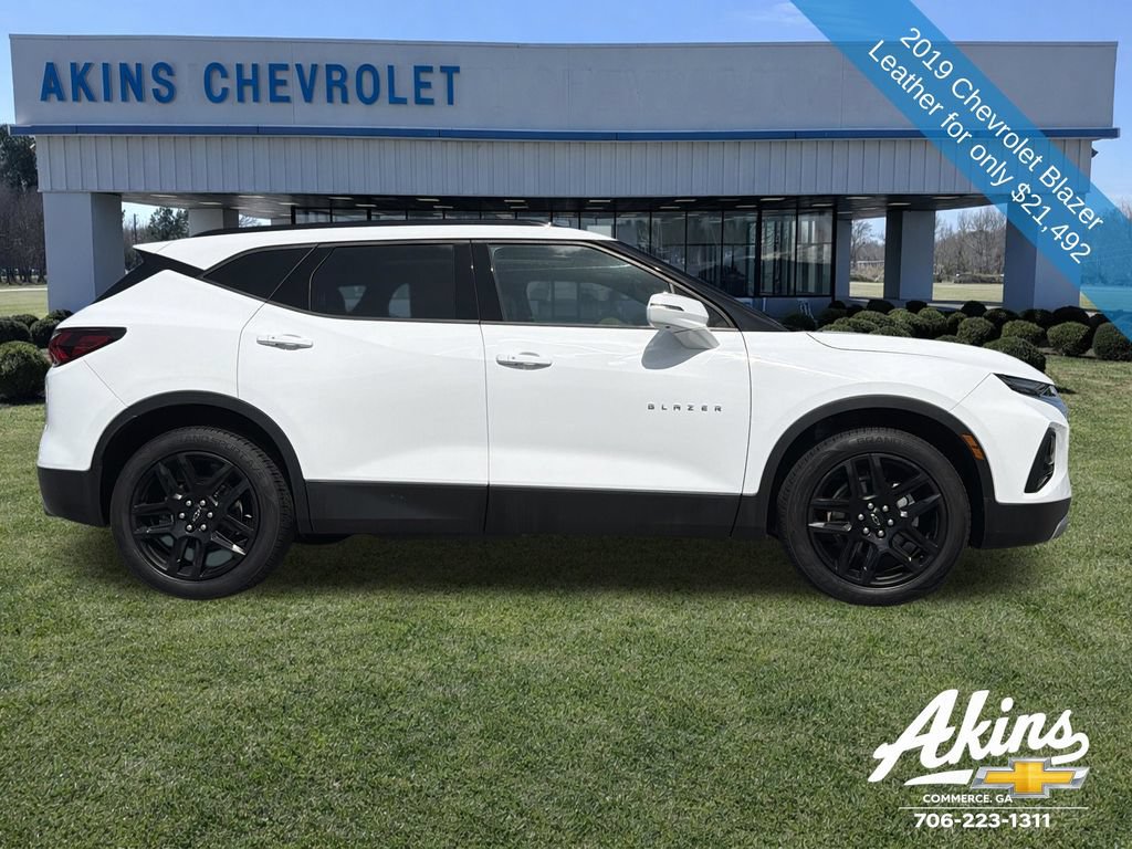 Certified 2019 Chevrolet Blazer LT w/ Sun and Wheels Package FWD image 8