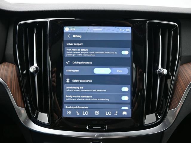 Used 2025 Volvo S60 B5 Plus image 14